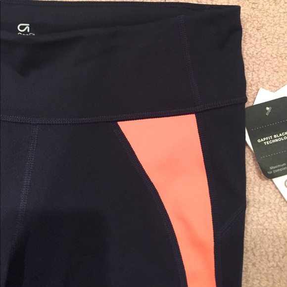 NWT Gap Fit Gfast leggings - Picture 2 of 3